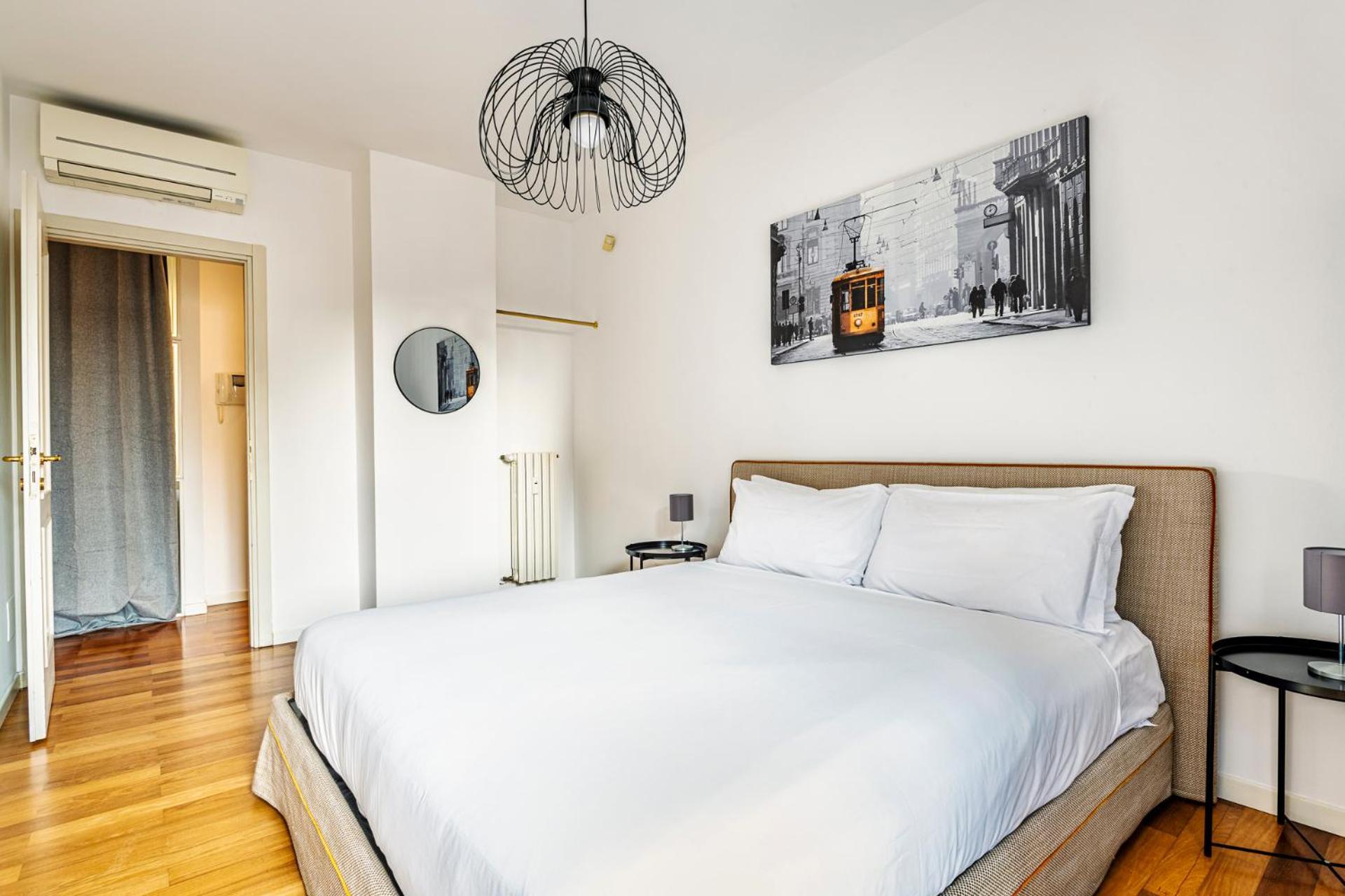 Elegant 2 Bedrooms Apartments Near Duomo Milan Luaran gambar