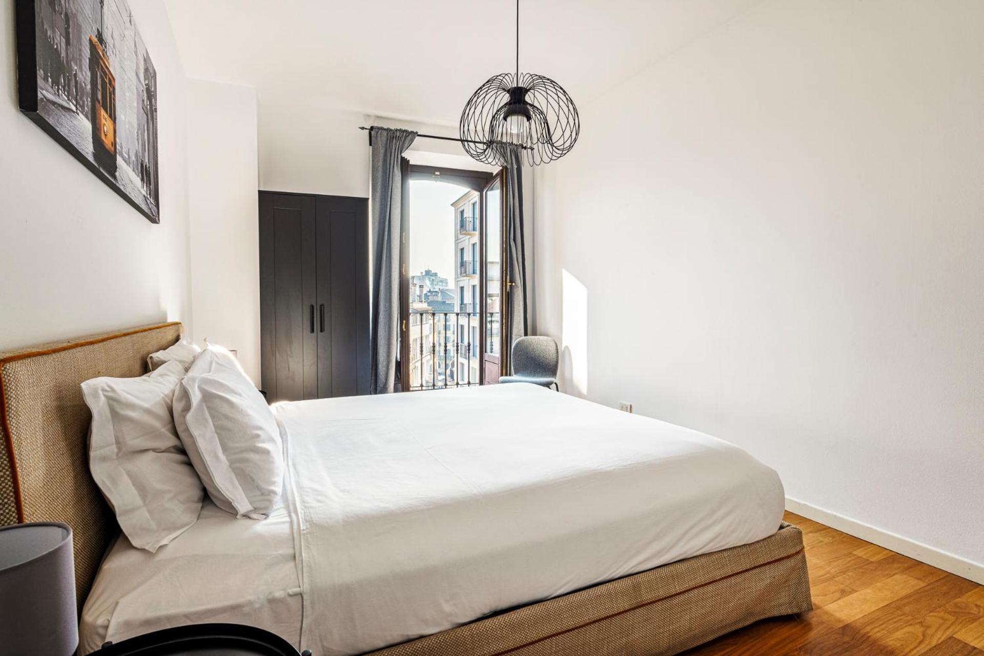 Elegant 2 Bedrooms Apartments Near Duomo Milan Luaran gambar